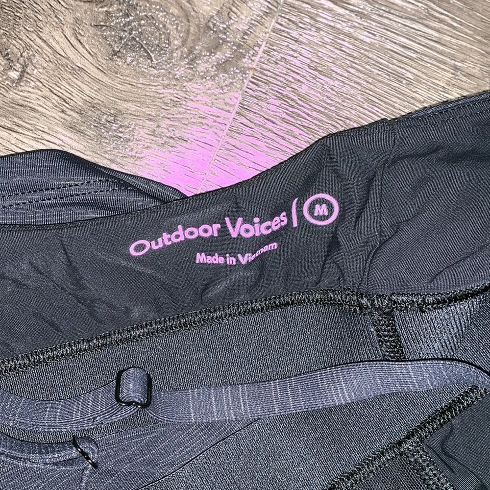 Outdoor Voices Move Free Tank Top with built in bra - Picture 5 of 5